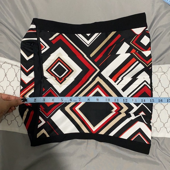 White House Black Market Red & Black Geometric Corset Bustier Top - Picture 9 of 9